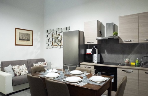 Maddalena Apartment | La Zecca Apartment a 2 passi dal Centro e dal Mare