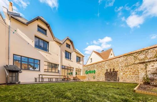 Saint-Pair-sur-Mer Villa | La Zinguerie de la Plage | beach 300m | table soccer, arcade, pingpong | family-friendly