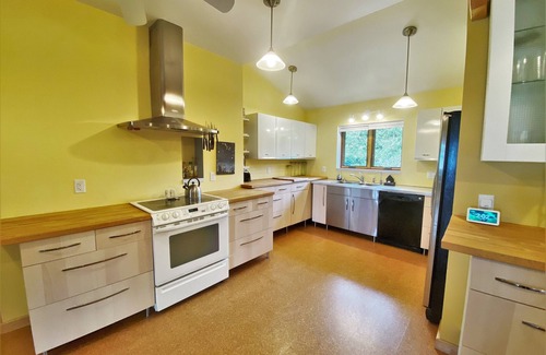 St Ignace House | LaBarbe Bleu on Lake Michigan