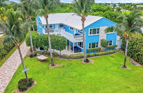 Fort Pierce Shores House | Labor Day Avail | Discount | 2BD Sunny Beach Flat
