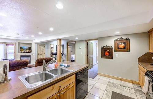 North Park City Condo | *Labor Day Sale* Free Activities with every Stay—Book Now, Travel Anytime Through December 17th!