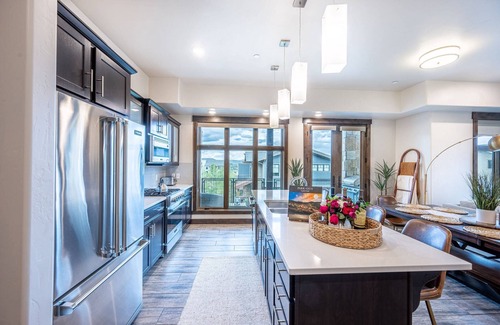 Park City Condo | *Labor Day Sale* Free Activities with every Stay—Book Now, Travel Anytime Through December 17th!