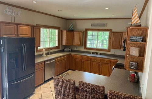 Henrico House | LABOR DAY SPECIAL- 3 Living spaces w/3 full Kitchens & a sandy beach