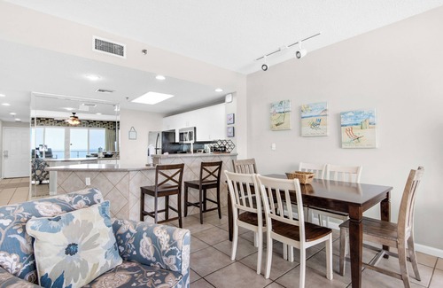 Destin Condo | Labor Day Special-Beachfront, Pool/Hot Tub