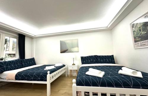 Haggerston House | Laburnum House-Comfortable Rooms Near City of London