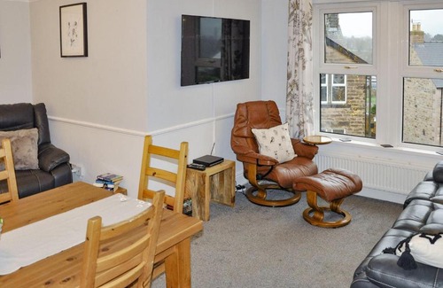 Two Dales House | Laburnum House