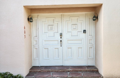 Truth or Consequences House | Labyrinth Retreat in Truth or Consequences Cozy and Comfortable Home for 4!