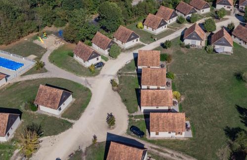 Lacapelle-Marival House | Lac Bleu 25