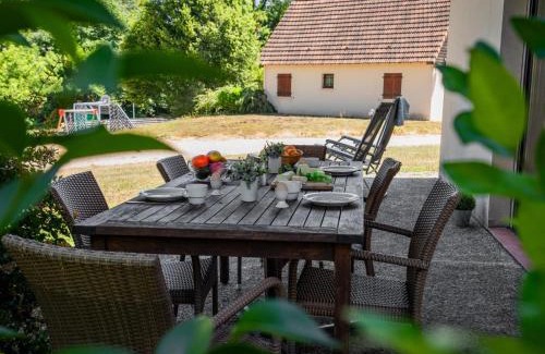 Lacapelle-Marival House | Lac Bleu nr 10