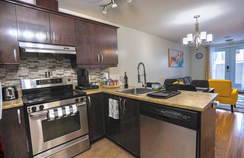 Laval Apartment | Lacay Apartement - Modern 1 or 2 bedrooms unit