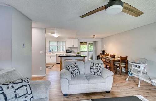 Lacey House | Lacey Home with Backyard - Family and Pet Friendly!