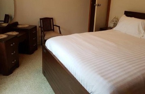 Kingscote House | Laceys Holiday House