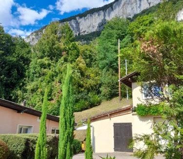 Chindrieux Ski Chalet | LACUSTRA
