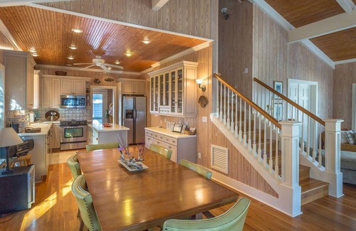 Saint Teresa House | Ladderville Guest House on "old" St. Teresa Beach