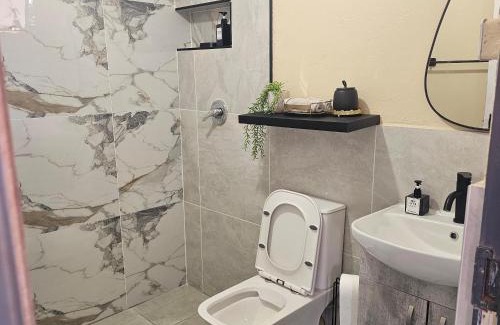 Bezuidenhout Valley House | Ladorkita Cozy