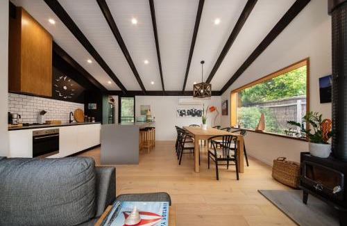 Flinders House | Lady Abigail in Flinders