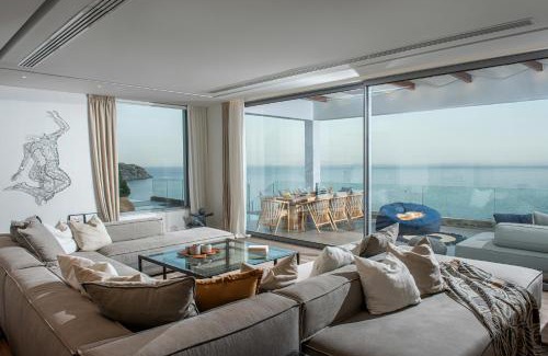 Agia Pelagia Villa | Lady Sea 6 Bedroom Villa with Heated Pool & Private Beach Access