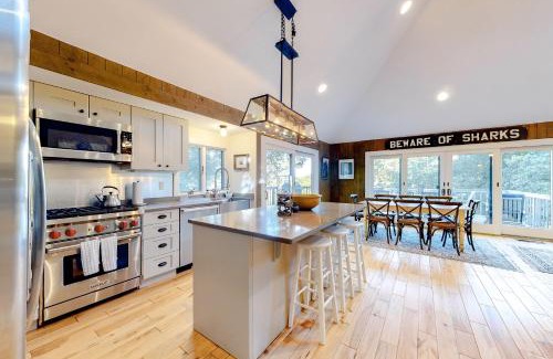 Chilmark House | Lady Slipper Hill