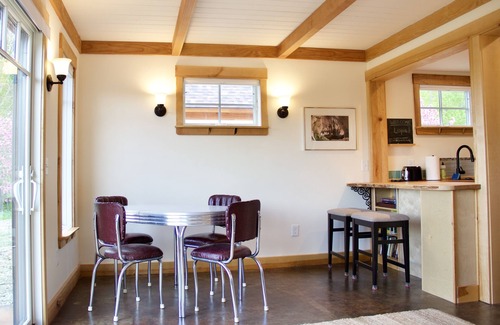 Blue Hill House | Ladyslipper – Cozy Cottage with Loft in Blue Hill town center