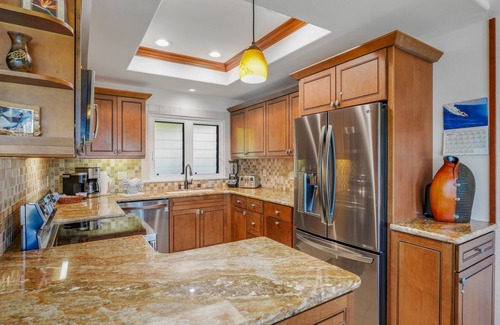 Wailua Condo | Lae Nani 531-Oceanfront View Top Floor with AC