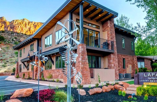 Zion National Park South Entrance Apartment | LaFave-Luxury Suite at Zion: The Sundial