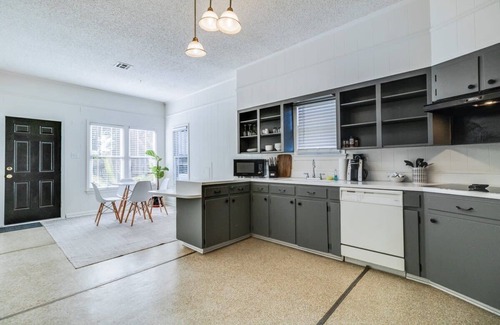 Freetown - Port Rico House | Lafayette Getaway-A cozy private bedroom close to downtown, with shared spaces