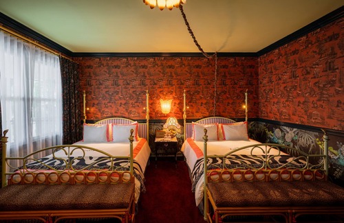 University Heights Hotel | Lafayette Hotel & Club