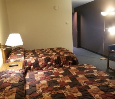 Moundsville Hotel | Lafayette Inn