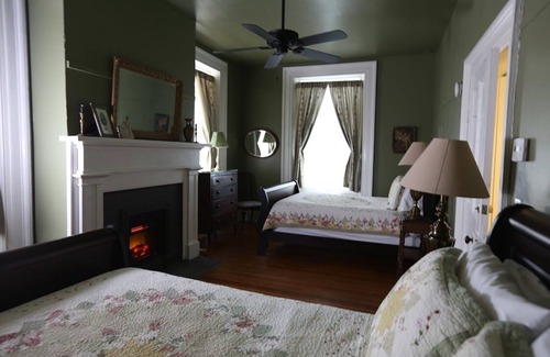 Stanardsville Bed & Breakfast | Lafayette Inn
