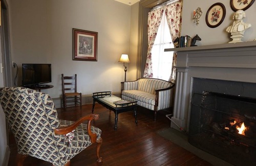 Stanardsville Bed & Breakfast | Lafayette Inn