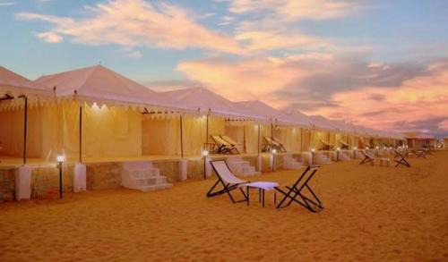 Amar Sagar Pol Resort | Lafing Camel Safari Staying under the Star