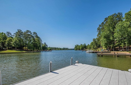Dadeville House | Lagniappe Lake House on Lake Martin