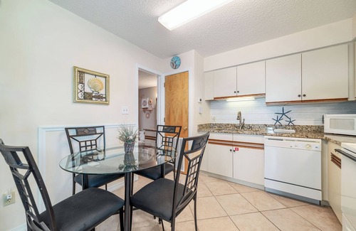 Gulf Shores Condo | Lagoon Front | Outdoor Pool | Boat Ramp | My Beach Getaways