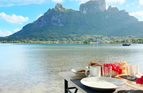 Nunue Apartment | Lagoon house between sea and mountain, near Vaitape and Matira