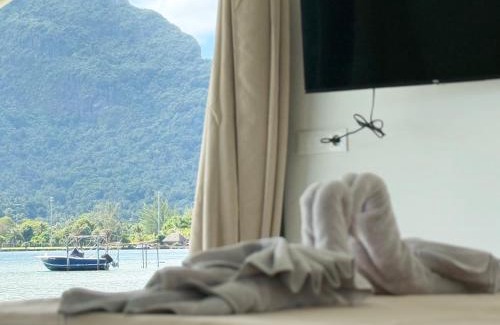 Nunue Apartment | Lagoon house between sea and mountain, near Vaitape and Matira