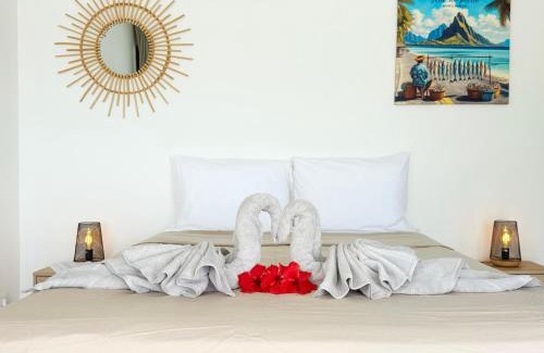 Nunue Apartment | Lagoon house between sea and mountain, near Vaitape and Matira