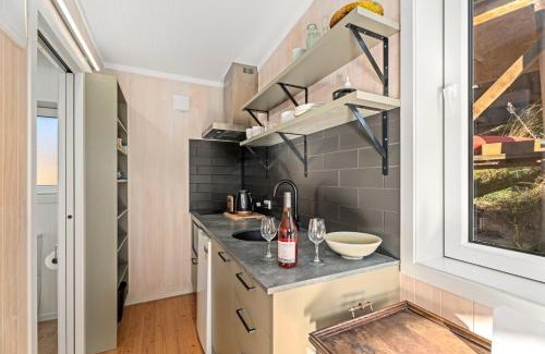 Albert Town House | Lagoon Huts - Albert Town Holiday Unit