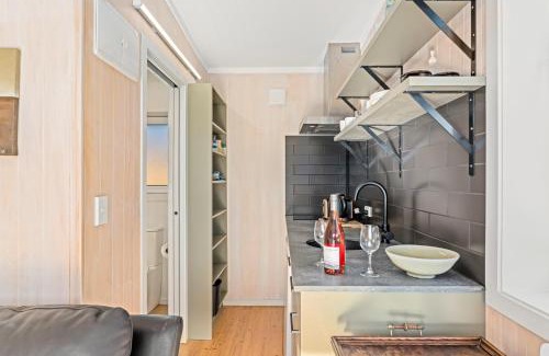 Albert Town House | Lagoon Huts - Albert Town Holiday Unit