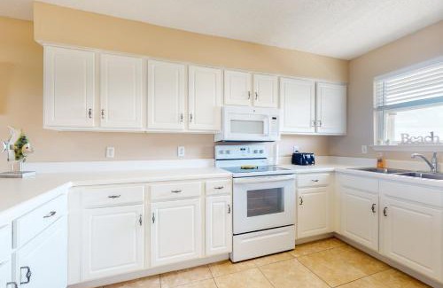 Gulf Shores Apartment | Lagoon Landing #302
