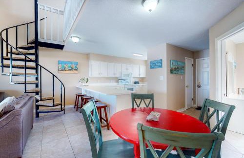 Gulf Shores Apartment | Lagoon Landing #302