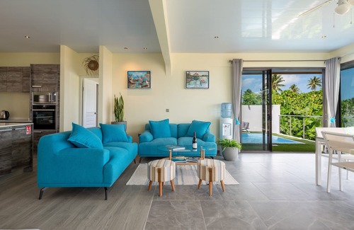 Vaitape Villa | Lagoon ,Ocean and Sunset view ! 5 minutes walking to restaurants and shops.