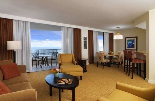 Waikiki Resort | Lagoon Tower – 2 Bed OceanView