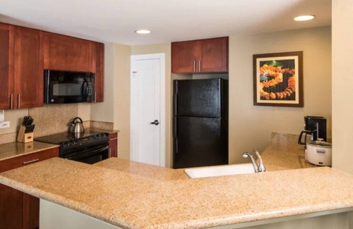 Waikiki Condo | Lagoon Tower, a Hilton Grand Vacations Club - 1 Bedroom Plus