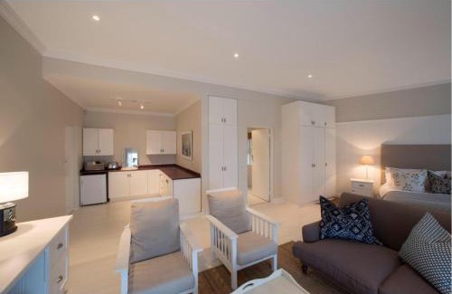 Knysna House | Lagoon View Guest Suite