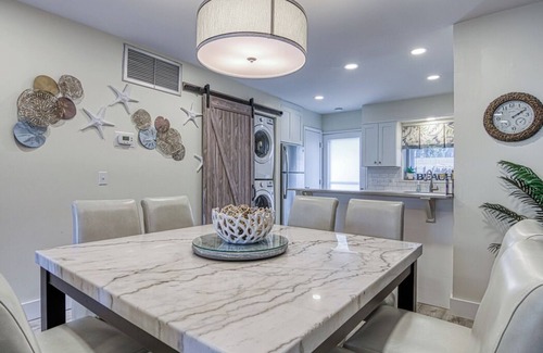 Palmetto Dunes Villa | Lagoon views at Ocean Cove, 1st flr bedroom, close to beach/oceanside restaurant