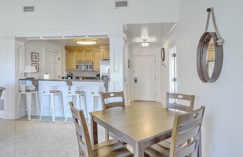 Isle of Palms Villa | Lagoon Villa 22 - Balcony! Close Walk to Beach!