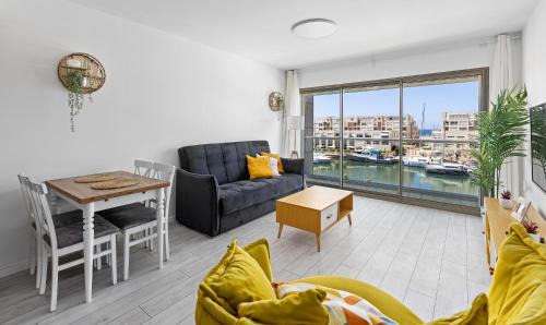Herzliya Pituach Apartment | Lagoon Water Front LUX Suite (Gym/Pool/Parking)