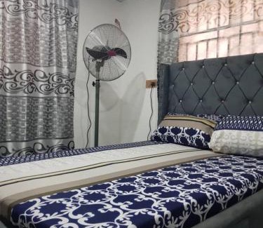 Somolu Apartment | Lagos - 1Bed - Sleeps 2 - AirCon - Free Parking