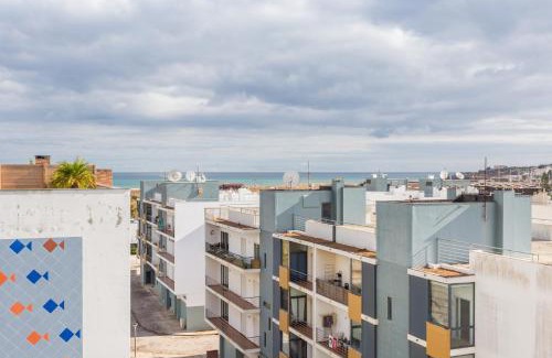 Meia Praia Apartment | Lagos Marina apartment with pool & gym