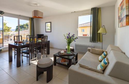 Le Brusc Apartment | Lagrange Vacances Les Terrasses des Embiez